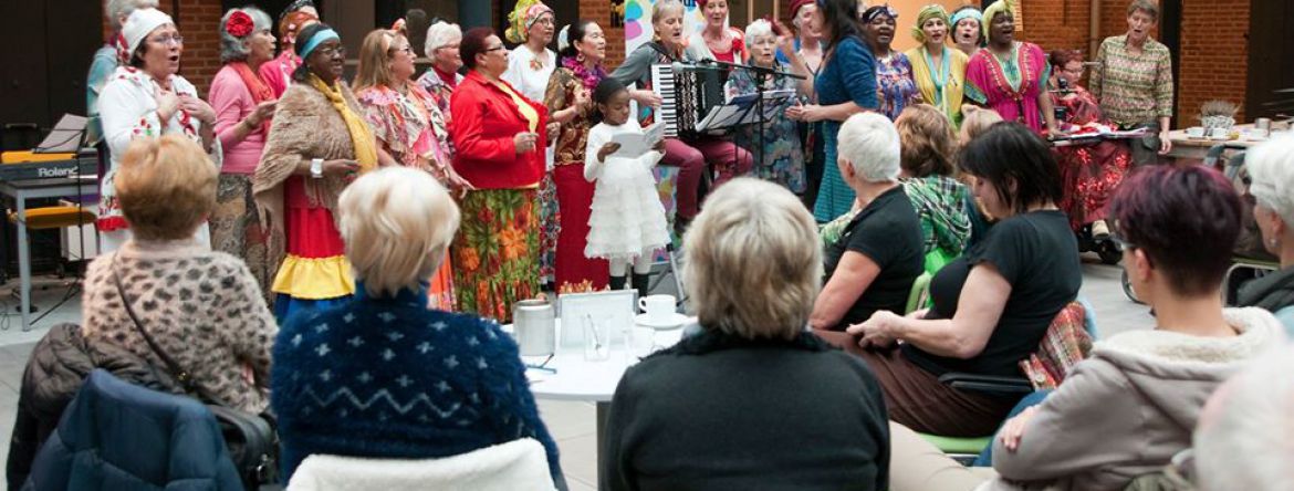 Kleurrijke mama's zoeken bestuursleden. Kleurrijke mama's zoeken bestuursleden.