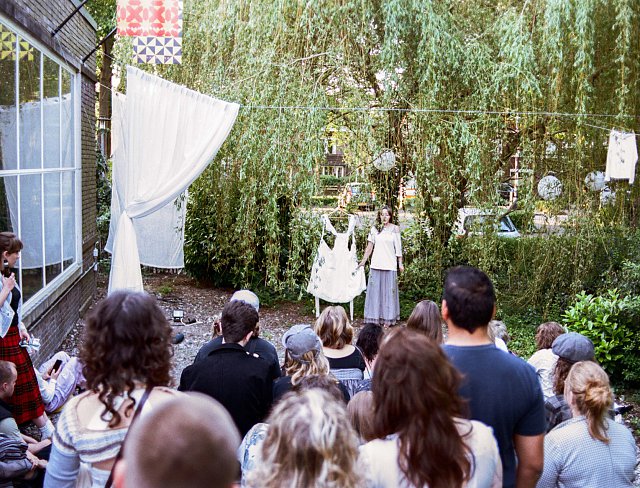 ‘On a Fragrant Plain’ een Midzomer ervaring door kunstcollectief VERHEVEN