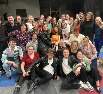 MUSICALVERENING BOEMS | Tijdens Tilburg on Stage geven we het publiek alvast een voorproefje van onze  swingende feelgoodmusical All Shook Up! vol humor, romantiek en natuurlijk… de grootste hits van Elvis Presley! In oktober zullen we deze spetterende musical op de planken zetten in het Jan van Besouw in Goirle.