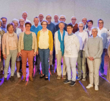 Gemengd Koor Malkander | Dit koor brengt een prachtig repertoire van voornamelijk klassieke muziek, van oude meesters als Mozart en Haydn tot hedendaagse componisten, die soms het conservatorium nog maar net hebben afgerond (Jenkins, Rutter, Shearing, Gjeilo, Arnesen).Tijdens Tilburg on Stage verrassen ze je met schitterende liederen onder leiding van dirigente Gabrielka Clout, begeleid door pianist Maurick Reuser in de Studiozaal.