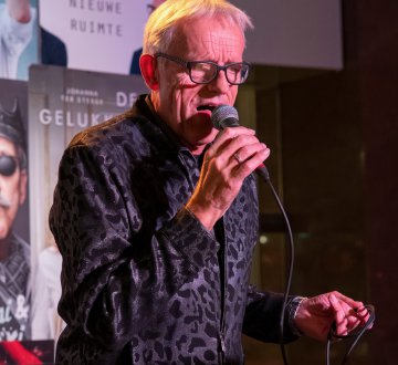 HIJME sings Elvis | Herinneringen ophalen met Hijme Vervat, die de grootste Engelstalige hits uit de jaren ’60 en ’70 zingt. Denk aan The Beatles, Elvis, Neil Diamond en meer. Meezingen, dansen of gewoon luisteren – alles mag. Geniet van de tijdloze muziek waarmee Hijme zelf is opgegroeid.