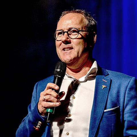 fons zijlmans tilburgonstage2025 2 Fotoboek 4e editie Festival Tilburg on Stage 2025  Art-fact