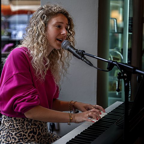 fons zijlmans tilburgonstage2025 25 Fotoboek 4e editie Festival Tilburg on Stage 2025  Art-fact