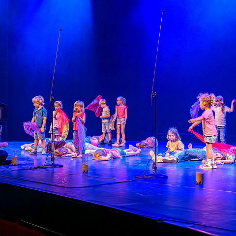 fons zijlmans tilburgonstage2025 37 Fotoboek 4e editie Festival Tilburg on Stage 2025  Art-fact