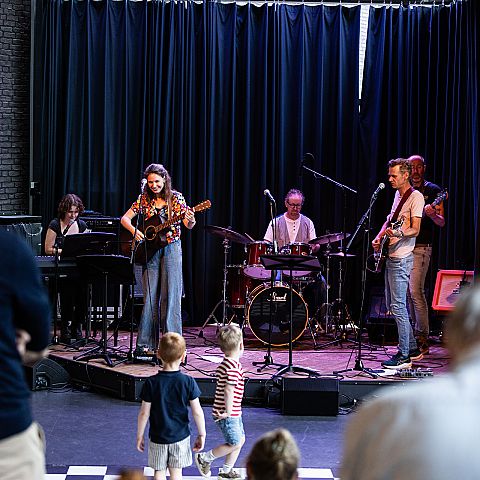 rensbressersfotografie tilburg on stage 137 Fotoboek 4e editie Festival Tilburg on Stage 2025  Art-fact