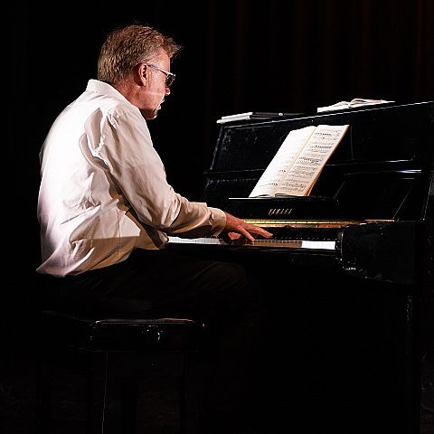 rensbressersfotografie tilburg on stage 143 Fotoboek 4e editie Festival Tilburg on Stage 2025  Art-fact