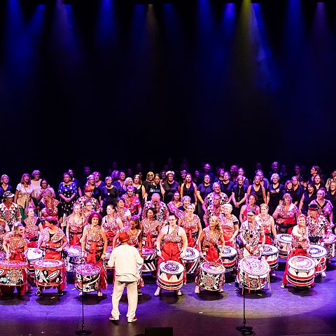 Samen sluiten we Festival Tilburg on Stage swingend af! (Afsluiter Festival) / 