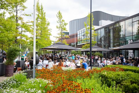 Festival Tilburg on Stage: hét event voor vrijetijdskunstenaars! Festival Tilburg on Stage op zondag 2 juli 2023! Het wordt weer een dag én een podium voor alle vrijetijdskunstenaars in de gemeente Tilburg. 