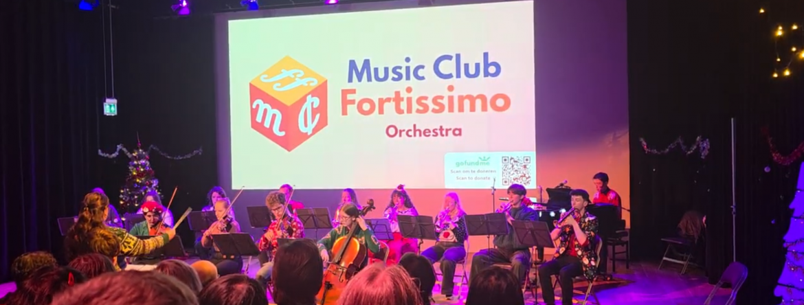 Music Club Fortissimo - Kerstklanken (Holiday Harmonies) 