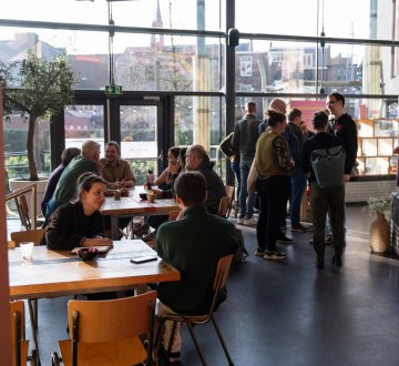 Koertwa entertainment - Impro Facto -The Meeting