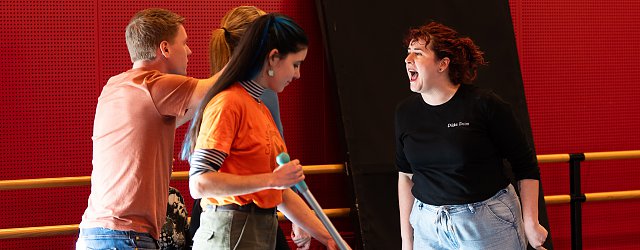 Koertwa entertainment - Impro Facto -The Meeting / 